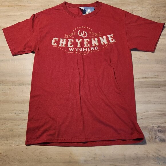 Cheyenne Wyoming T-Shirt Red Size Small Fruit Of The Loom HD Cotton‎ NEW NWT - Picture 3 of 9